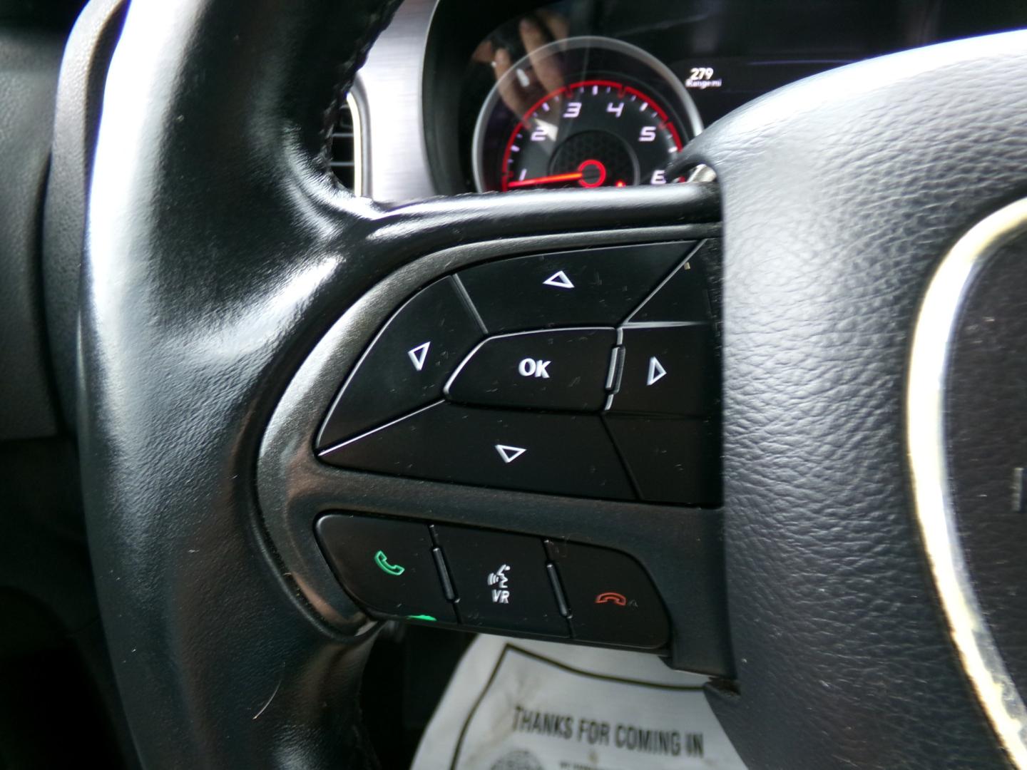 2018 White /Black Dodge Charger SXT (2C3CDXBG4JH) with an 3.6L V6 DOHC 24V engine, 8-speed automatic transmission, located at 400 First NW, Bearden, AR, 71720, (870) 687-3414, 0.000000, 0.000000- Photo#15