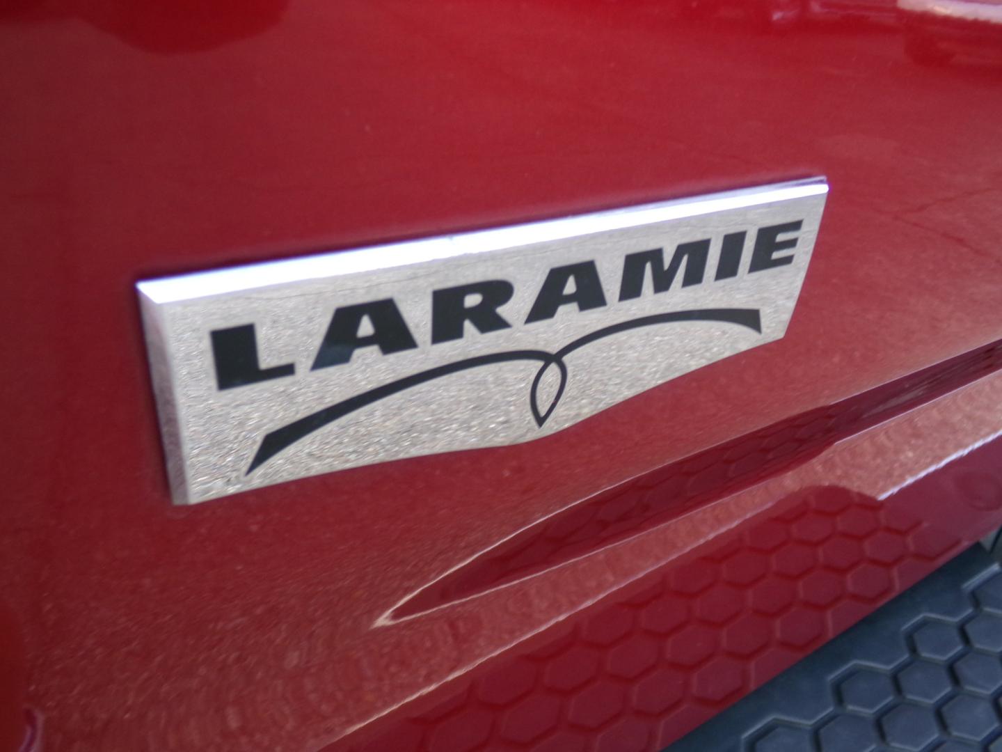 2014 Deep Cherry Red Crystal Pearl /Tan RAM 1500 Laramie Crew Cab SWB 2WD (1C6RR6NT3ES) with an 5.7L V8 OHV 16V engine, 6-Speed Automatic transmission, located at 400 First NW, Bearden, AR, 71720, (870) 687-3414, 0.000000, 0.000000- Photo#6
