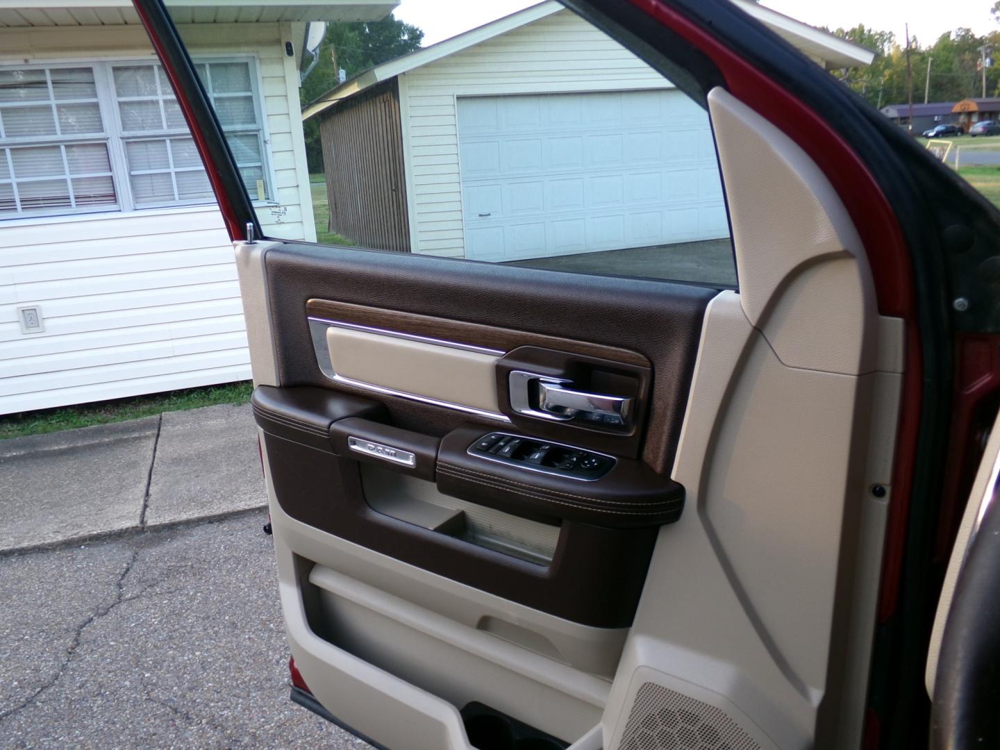 2014 Deep Cherry Red Crystal Pearl /Tan RAM 1500 Laramie Crew Cab SWB 2WD (1C6RR6NT3ES) with an 5.7L V8 OHV 16V engine, 6-Speed Automatic transmission, located at 400 First NW, Bearden, AR, 71720, (870) 687-3414, 0.000000, 0.000000- Photo#9