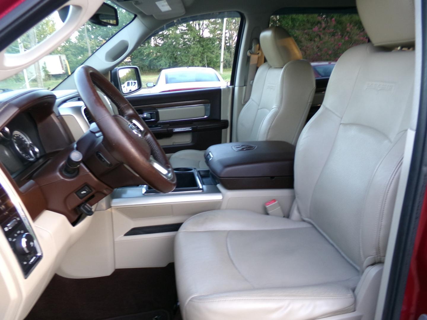 2014 Deep Cherry Red Crystal Pearl /Tan RAM 1500 Laramie Crew Cab SWB 2WD (1C6RR6NT3ES) with an 5.7L V8 OHV 16V engine, 6-Speed Automatic transmission, located at 400 First NW, Bearden, AR, 71720, (870) 687-3414, 0.000000, 0.000000- Photo#10