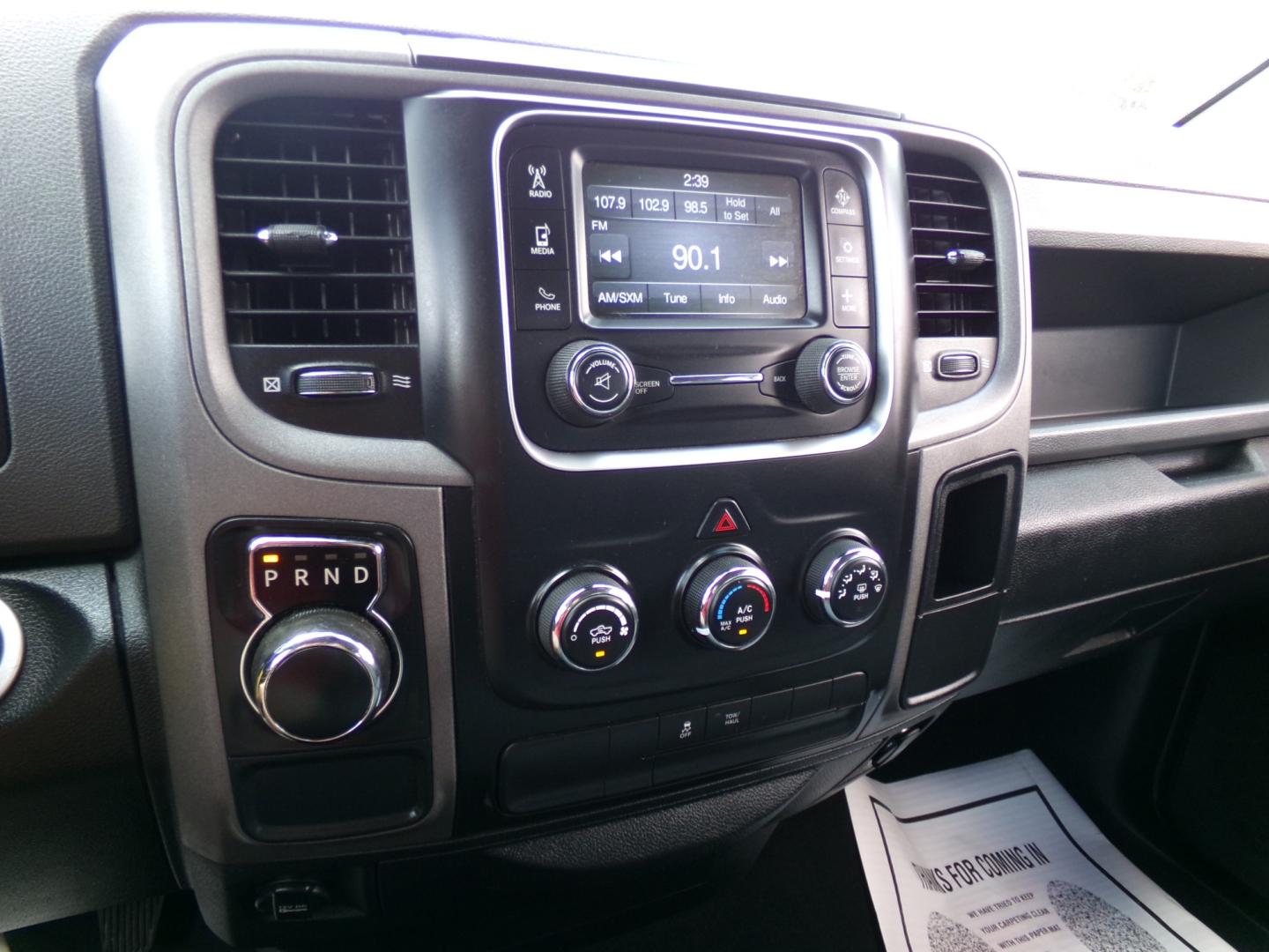 2018 Maximum Steel Metallic /Gray RAM 1500 Tradesman Quad Cab 2WD (1C6RR6FT2JS) with an 5.7L V8 OHV 16V engine, 8-speed automatic transmission, located at 400 First NW, Bearden, AR, 71720, (870) 687-3414, 0.000000, 0.000000- Photo#10