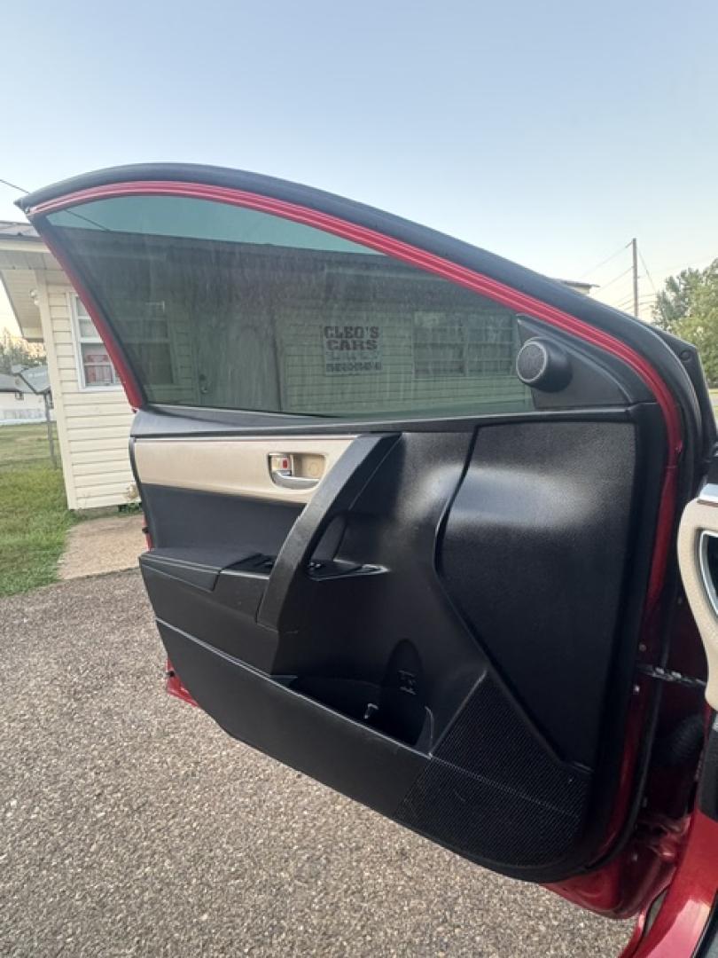 2016 Barcelona Red Metallic /Tan Toyota Corolla L 4-Speed AT (2T1BURHE2GC) with an 1.8L L4 DOHC 16V engine, 4-Speed Automatic Overdrive transmission, located at 400 First NW, Bearden, AR, 71720, (870) 687-3414, 0.000000, 0.000000- Photo#6