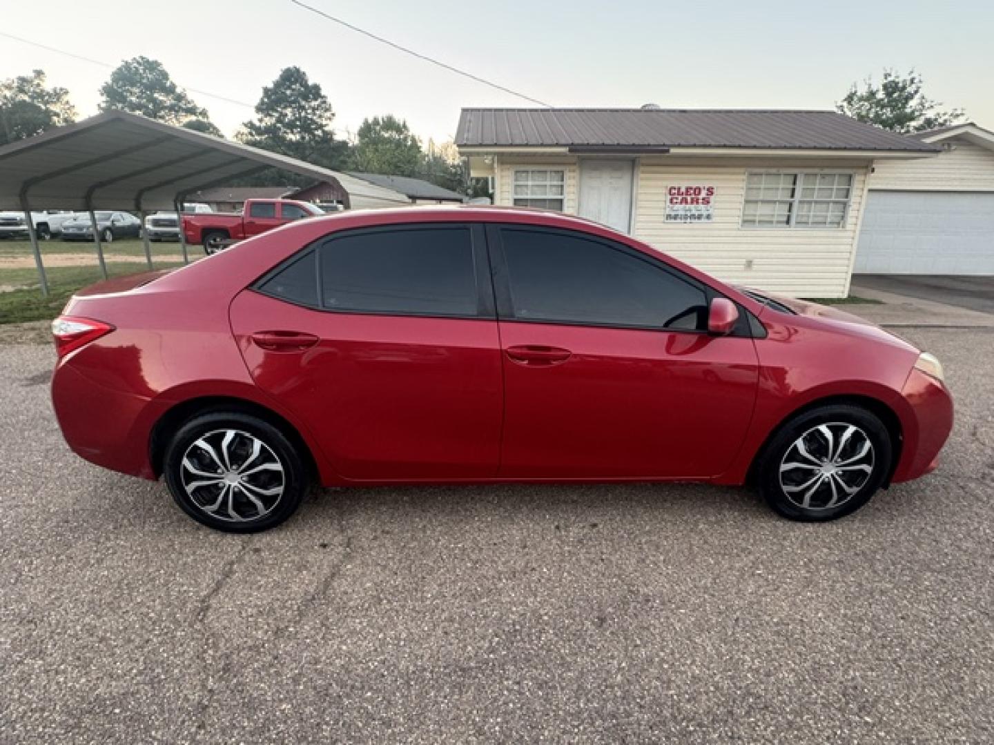 2016 Barcelona Red Metallic /Tan Toyota Corolla L 4-Speed AT (2T1BURHE2GC) with an 1.8L L4 DOHC 16V engine, 4-Speed Automatic Overdrive transmission, located at 400 First NW, Bearden, AR, 71720, (870) 687-3414, 0.000000, 0.000000- Photo#16