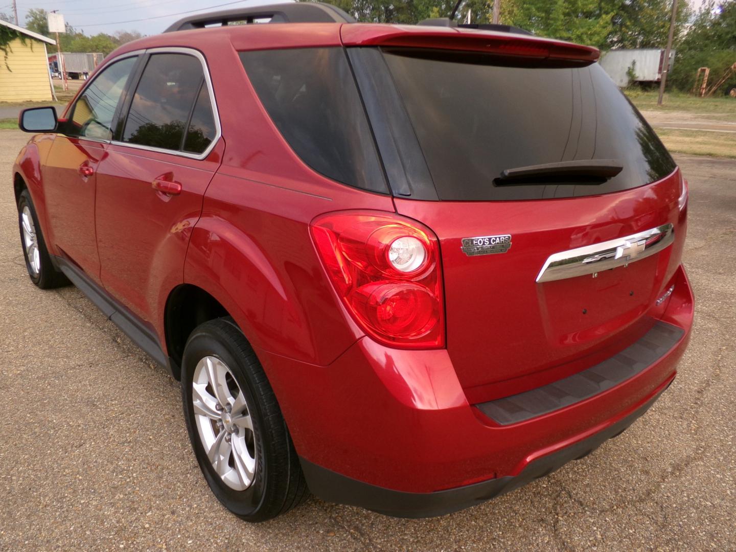 2015 Crystal Claret Tintcoat /Black Chevrolet Equinox 1LT 2WD (2GNALBEK8F6) with an 2.4L L4 DOHC 16V FFV engine, 6-speed automatic transmission, located at 400 First NW, Bearden, AR, 71720, (870) 687-3414, 0.000000, 0.000000- Photo#2