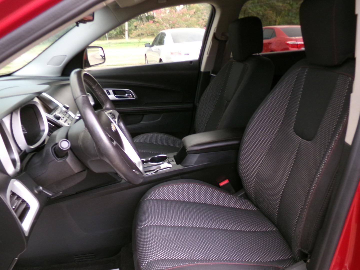 2015 Crystal Claret Tintcoat /Black Chevrolet Equinox 1LT 2WD (2GNALBEK8F6) with an 2.4L L4 DOHC 16V FFV engine, 6-speed automatic transmission, located at 400 First NW, Bearden, AR, 71720, (870) 687-3414, 0.000000, 0.000000- Photo#7