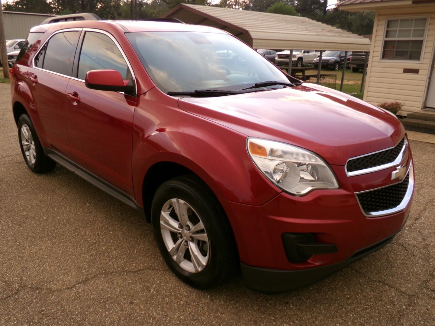 2015 Crystal Claret Tintcoat /Black Chevrolet Equinox 1LT 2WD (2GNALBEK8F6) with an 2.4L L4 DOHC 16V FFV engine, 6-speed automatic transmission, located at 400 First NW, Bearden, AR, 71720, (870) 687-3414, 0.000000, 0.000000- Photo#19