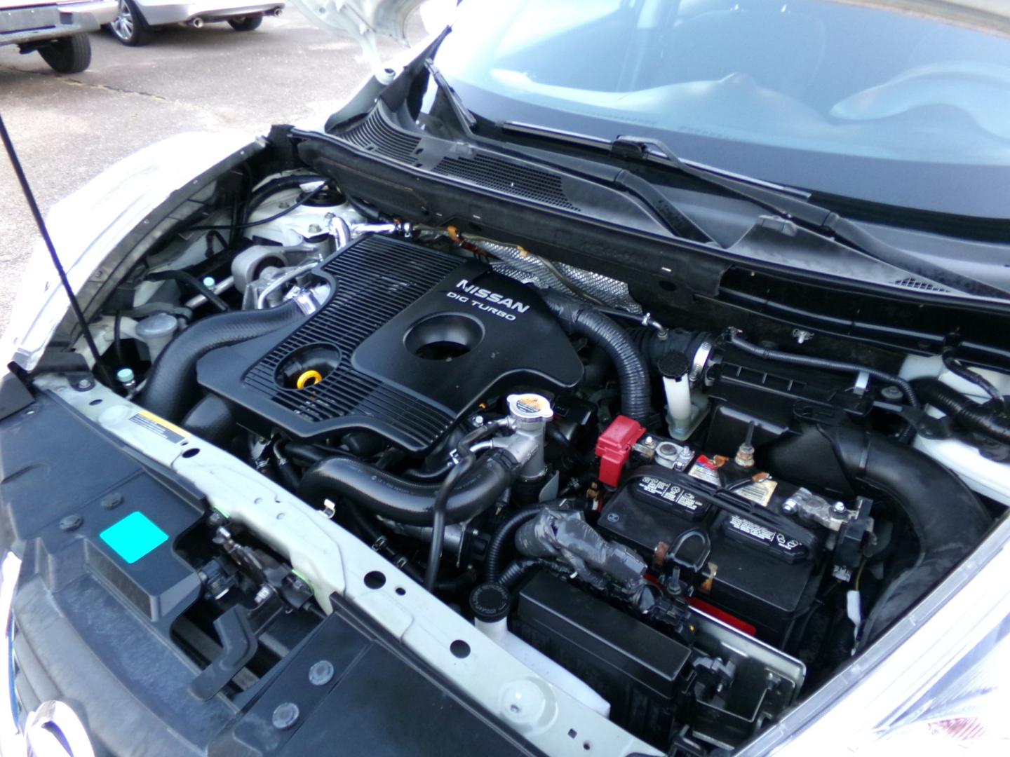 2013 White /Black Nissan Juke S FWD (JN8AF5MR6DT) with an 1.6L L4 DOHC 16V engine, Continuously Variable Transmission transmission, located at 400 First NW, Bearden, AR, 71720, (870) 687-3414, 0.000000, 0.000000- Photo#4