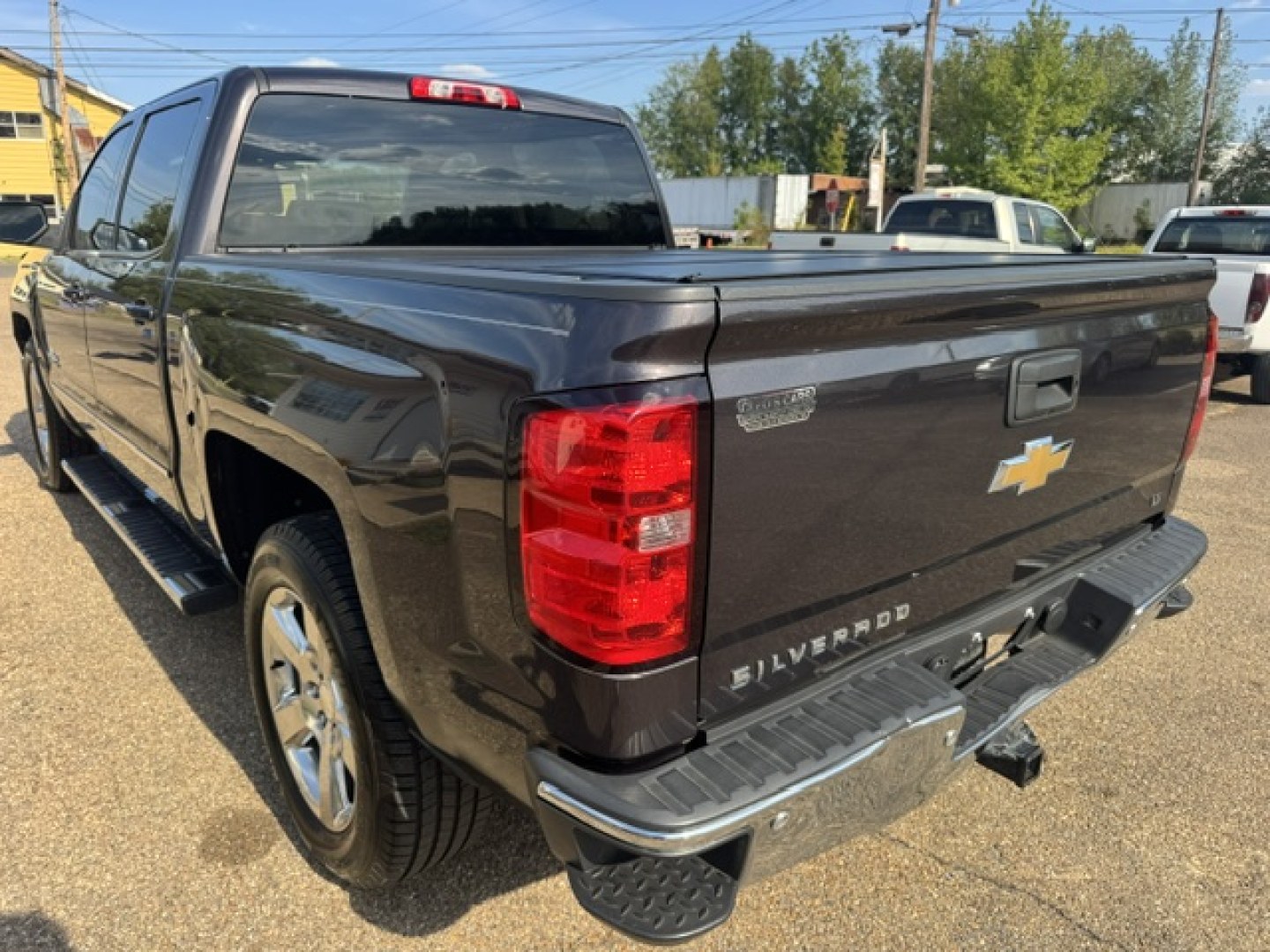 2014 Iridium Metallic /Gray Chevrolet Silverado 1500 1LT Crew Cab 2WD (3GCPCREC6EG) with an 5.3L V8 OHV 16V engine, 6-Speed Automatic transmission, located at 400 First NW, Bearden, AR, 71720, (870) 687-3414, 0.000000, 0.000000- Photo#2