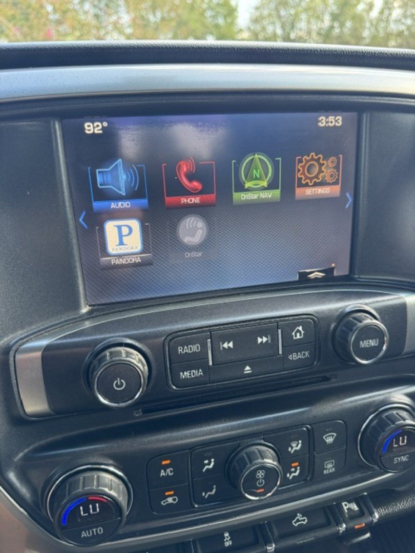 2014 Iridium Metallic /Gray Chevrolet Silverado 1500 1LT Crew Cab 2WD (3GCPCREC6EG) with an 5.3L V8 OHV 16V engine, 6-Speed Automatic transmission, located at 400 First NW, Bearden, AR, 71720, (870) 687-3414, 0.000000, 0.000000- Photo#11