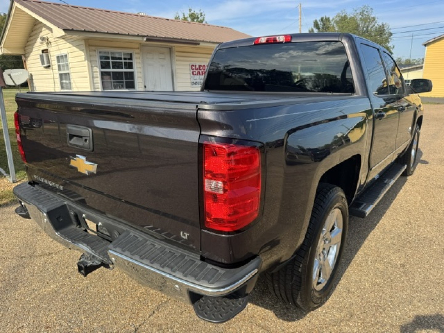 2014 Iridium Metallic /Gray Chevrolet Silverado 1500 1LT Crew Cab 2WD (3GCPCREC6EG) with an 5.3L V8 OHV 16V engine, 6-Speed Automatic transmission, located at 400 First NW, Bearden, AR, 71720, (870) 687-3414, 0.000000, 0.000000- Photo#17