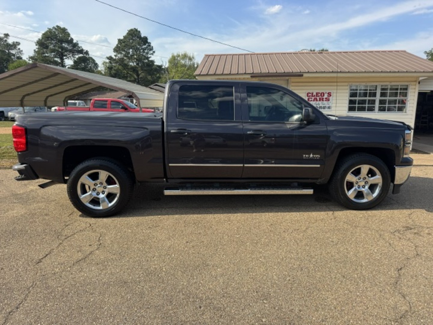 2014 Iridium Metallic /Gray Chevrolet Silverado 1500 1LT Crew Cab 2WD (3GCPCREC6EG) with an 5.3L V8 OHV 16V engine, 6-Speed Automatic transmission, located at 400 First NW, Bearden, AR, 71720, (870) 687-3414, 0.000000, 0.000000- Photo#18