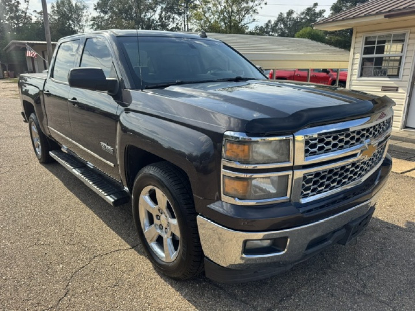 2014 Iridium Metallic /Gray Chevrolet Silverado 1500 1LT Crew Cab 2WD (3GCPCREC6EG) with an 5.3L V8 OHV 16V engine, 6-Speed Automatic transmission, located at 400 First NW, Bearden, AR, 71720, (870) 687-3414, 0.000000, 0.000000- Photo#20