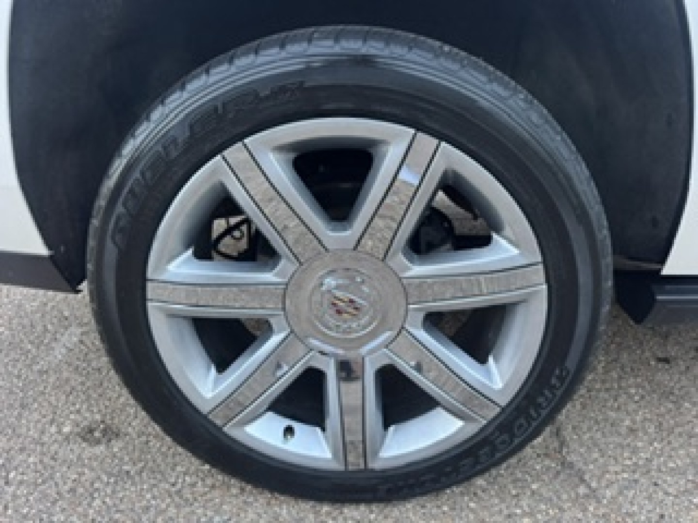 2015 White Diamond Pearl /Brown Cadillac Escalade Premium 4WD (1GYS4CKJ8FR) with an 6.2L V8 OHV 16V FFV engine, 6-speed automatic transmission, located at 400 First NW, Bearden, AR, 71720, (870) 687-3414, 0.000000, 0.000000- Photo#4