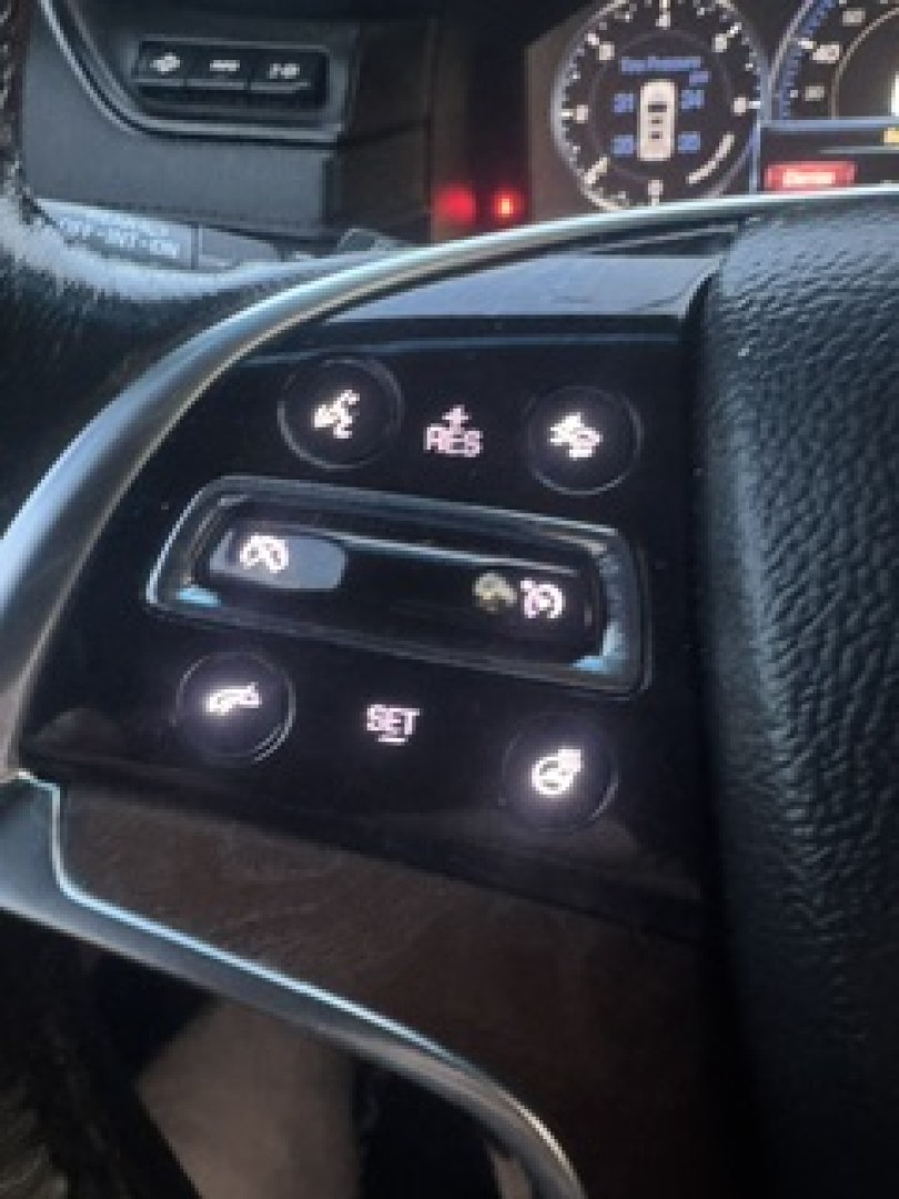 2015 White Diamond Pearl /Brown Cadillac Escalade Premium 4WD (1GYS4CKJ8FR) with an 6.2L V8 OHV 16V FFV engine, 6-speed automatic transmission, located at 400 First NW, Bearden, AR, 71720, (870) 687-3414, 0.000000, 0.000000- Photo#16
