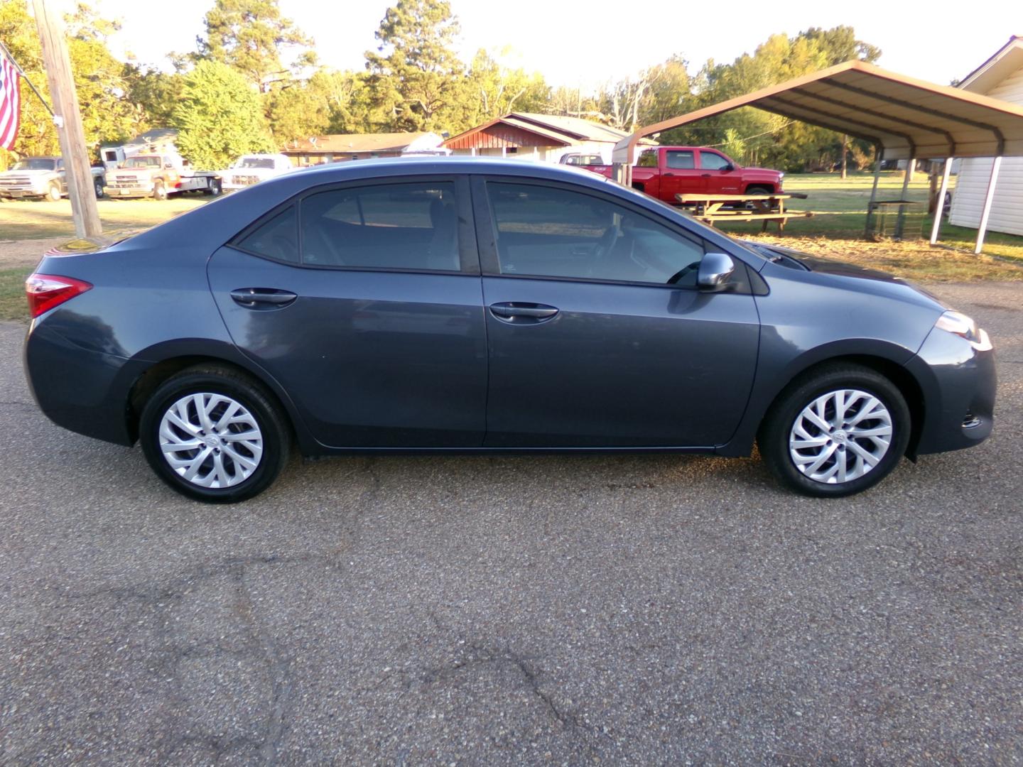 2019 Toyota Corolla L CVT (5YFBURHE0KP) with an 1.8L L4 DOHC 16V engine, CVT transmission, located at 400 First NW, Bearden, AR, 71720, (870) 687-3414, 0.000000, 0.000000- Photo#19