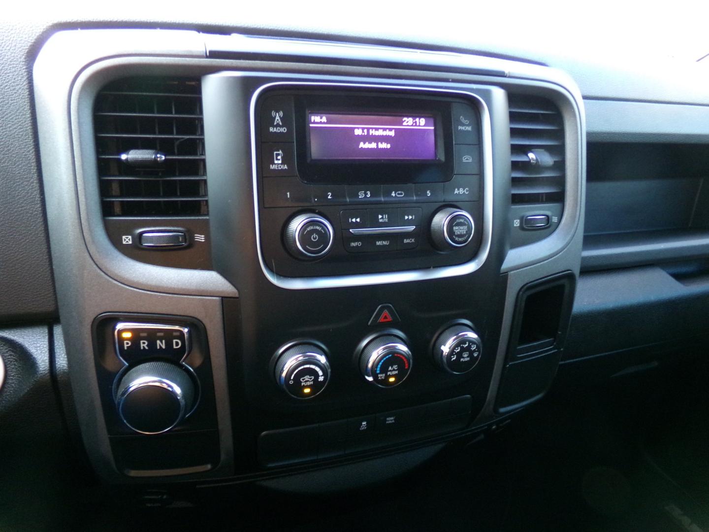 2018 Brilliant Black Pearl /Charcoal Ram 1500 Tradesman Quad Cab 2WD (1C6RR6FG9JS) with an 3.6L V6 DOHC 24V FFV engine, 8-speed automatic transmission, located at 400 First NW, Bearden, AR, 71720, (870) 687-3414, 0.000000, 0.000000- Photo#8